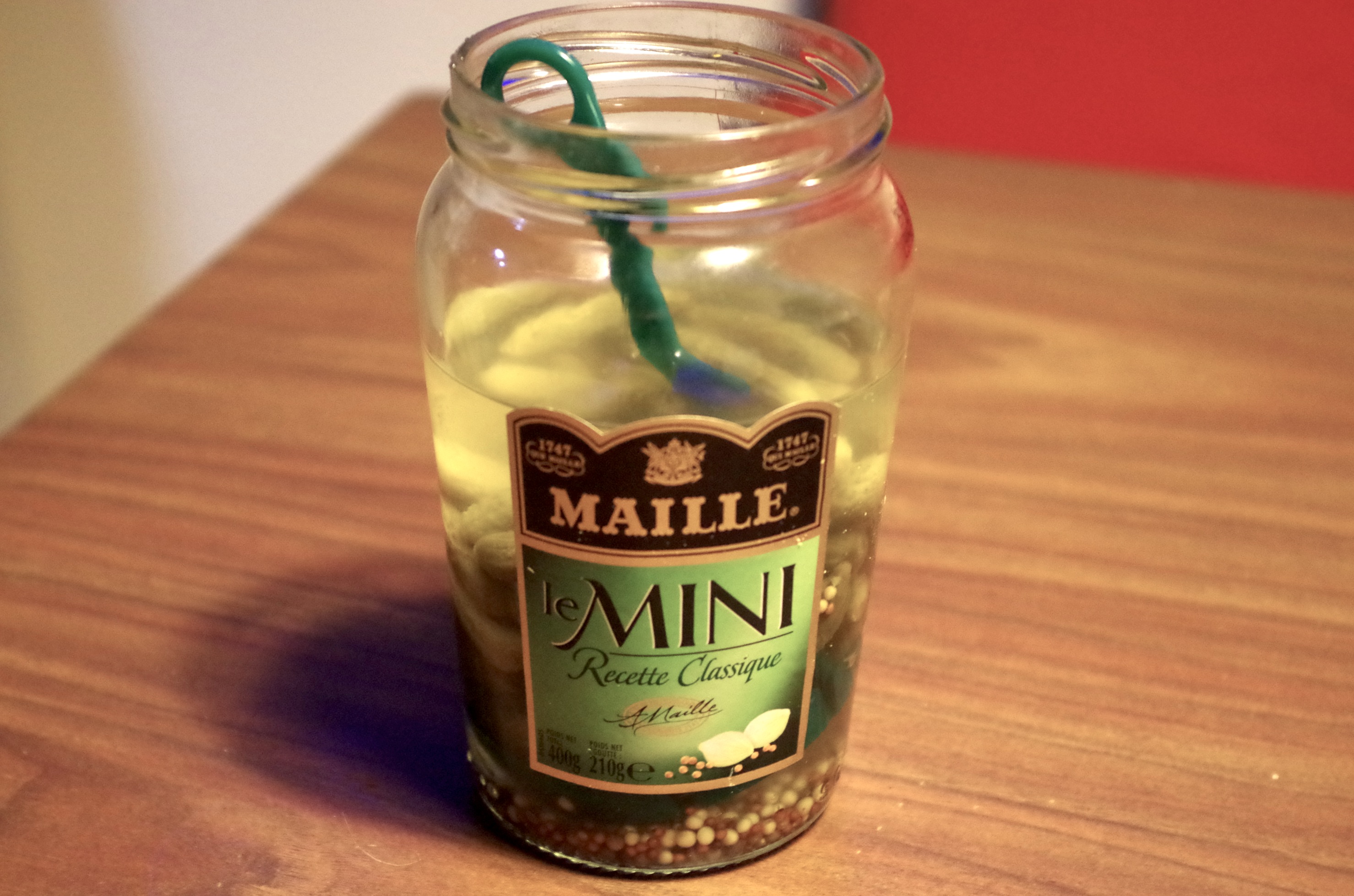 the pickles are CLEARLY too far down in the jar to avoid contracting Pickle Juice Fingers™